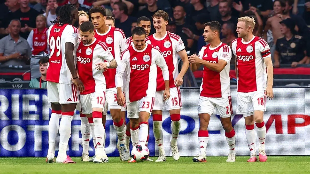Ajax Lolos ke UEFA Conference League Usai Kalahkan Sion 5-3