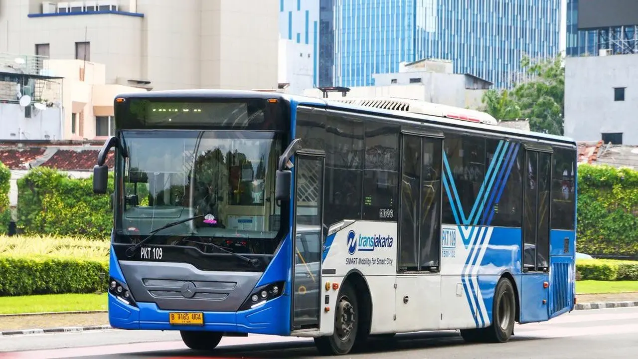Aksi di Depan DPR, Sejumlah Rute Transjakarta Alami Penyesuaian