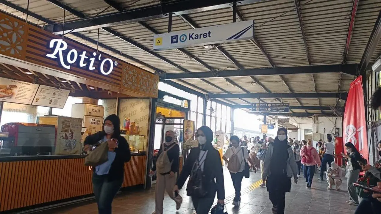 Anker Terbelah Sikap Pengalihan Layanan KRL dari Stasiun Karet ke BNI City