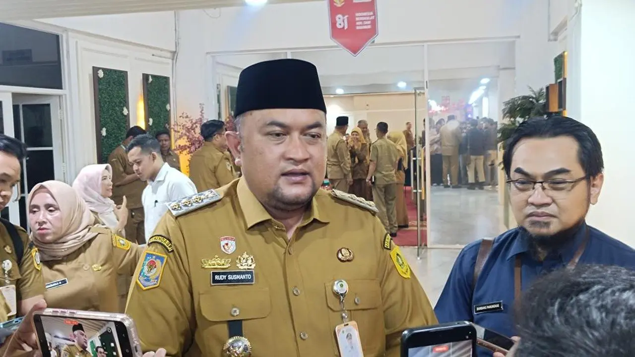 Atasi Kekeringan, Pemkab Bogor Bangun Sumur dan Distribusikan Air Bersih