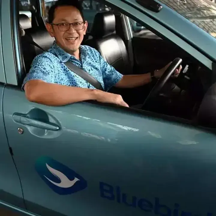 Blue Bird Transformasi Jadi Platform Mobilitas, Pertumbuhan Bisnis Non-Taksi Dongkrak Laba