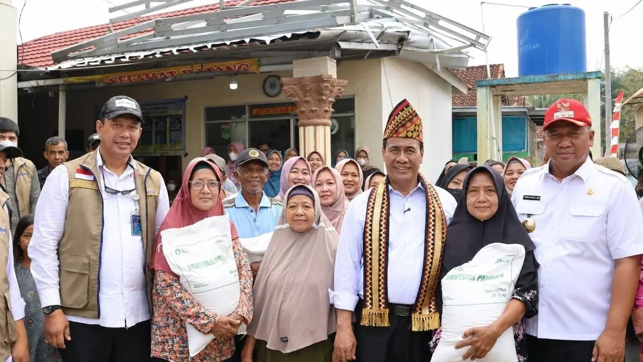 Bulog dan Bapanas Salurkan 37 Ribu Ton Beras Bantuan Pangan di Lampung
