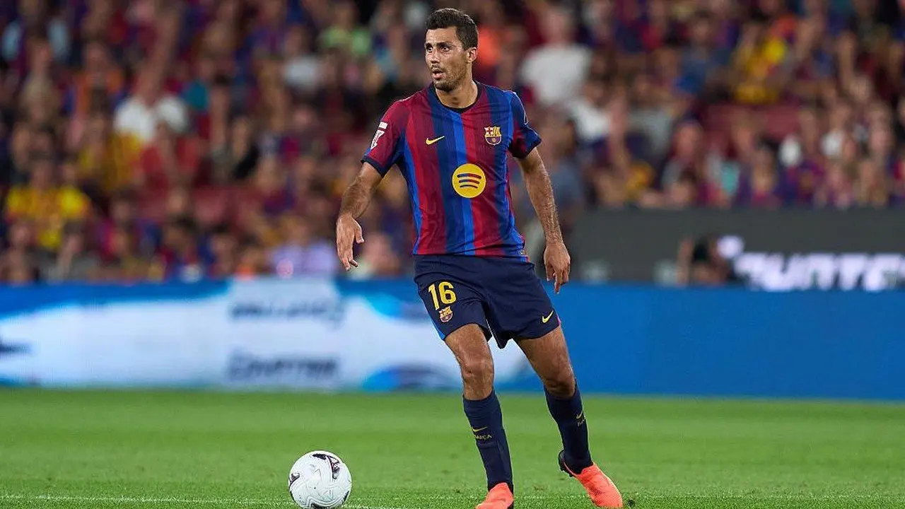 Debut Rodri Bersama Barcelona, Hansi Flick Puji Setinggi Langit
