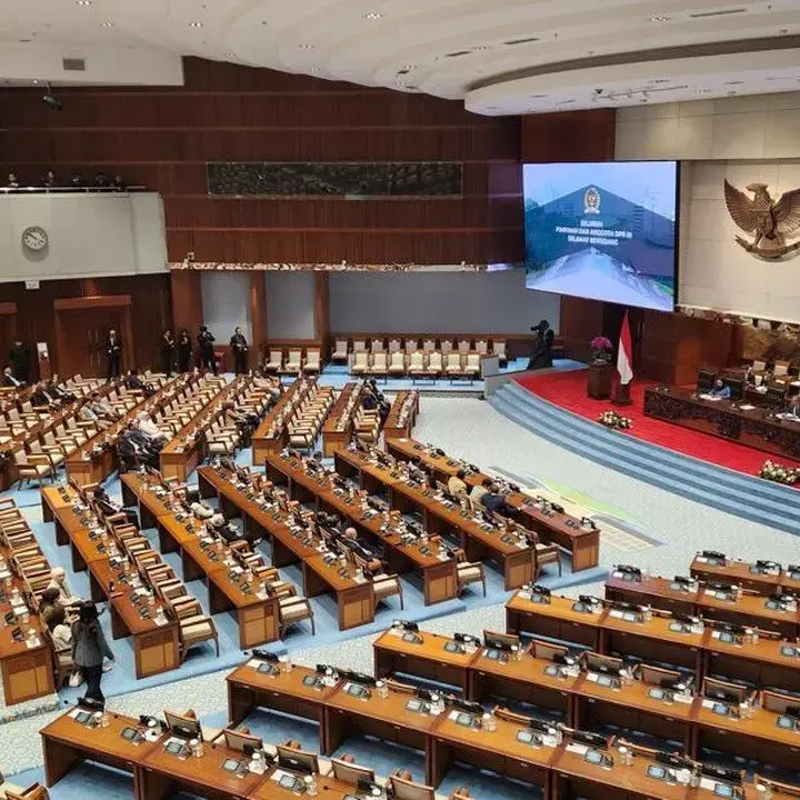 DPR Sahkan Revisi UU Kehutanan Jadi Usul Inisiatif