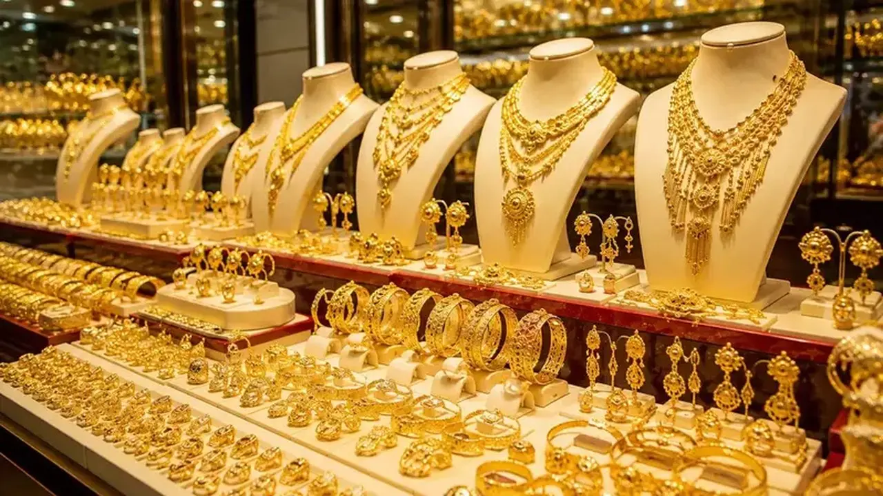 Emas Stabil, Rupiah Menguat, dan Prospek Cuan Saham BBCA