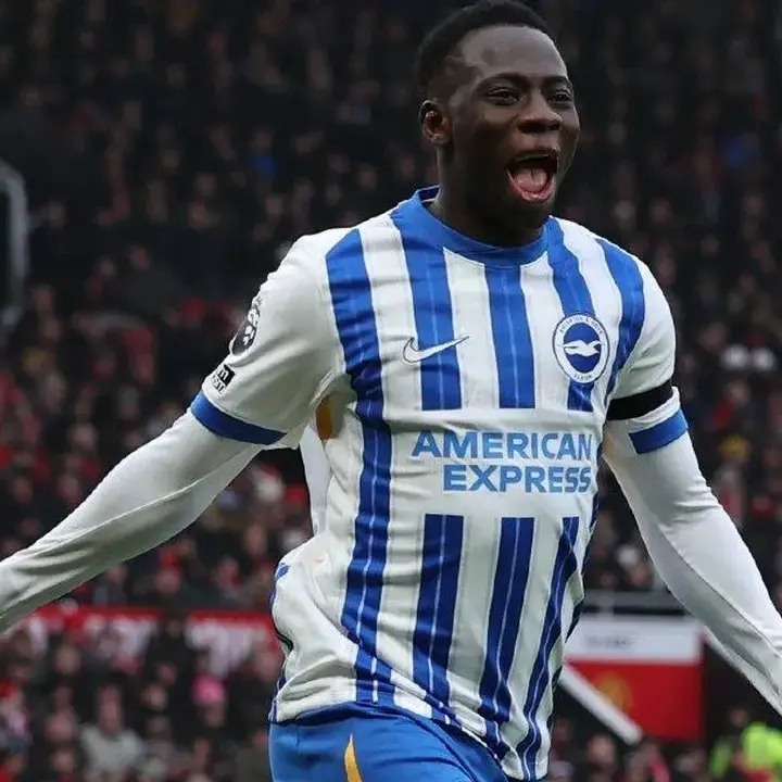 Fabian Hurzeler Berupaya Tahan Yankuba Minteh dari Liverpool