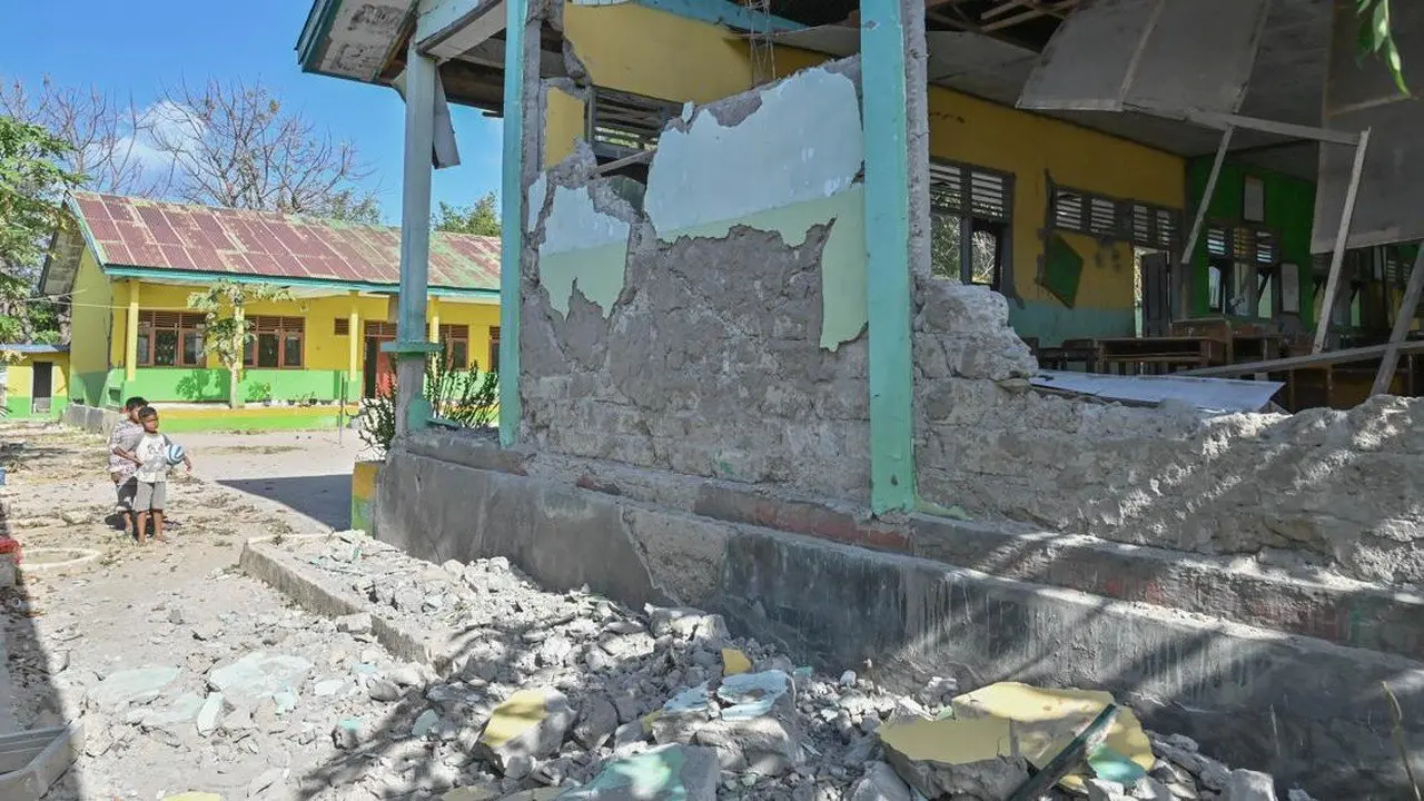 Gempa NTT: Korban Jiwa Bertambah Jadi 111 Orang, Ratusan Gempa Susulan Terjadi