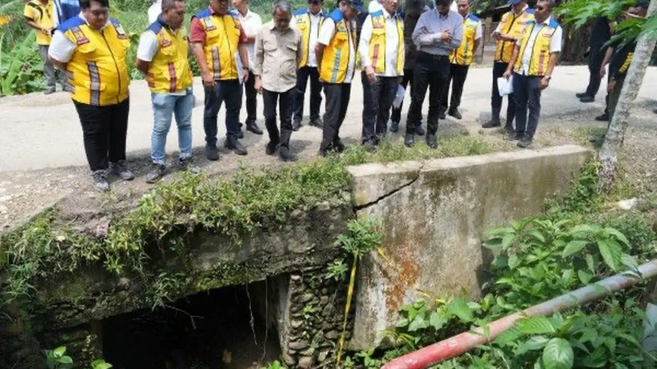 Jalan Nias Selatan Longsor, Pemerintah Kejar Perbaikan Permanen
