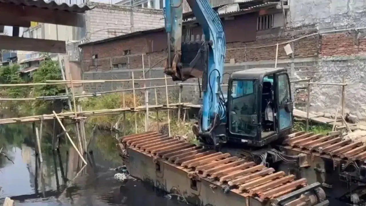 Jembatan Bambu Tegal Alur Viral, Pemprov DKI Pastikan Dibangun Ulang Pakai Beton