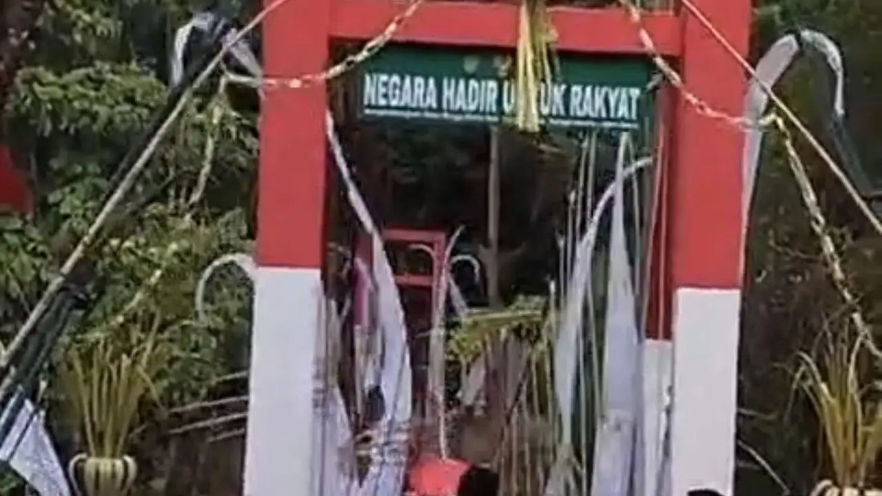 Jembatan Gantung Baru Pangandaran Ambruk, Bupati dan Rombongan Terjatuh