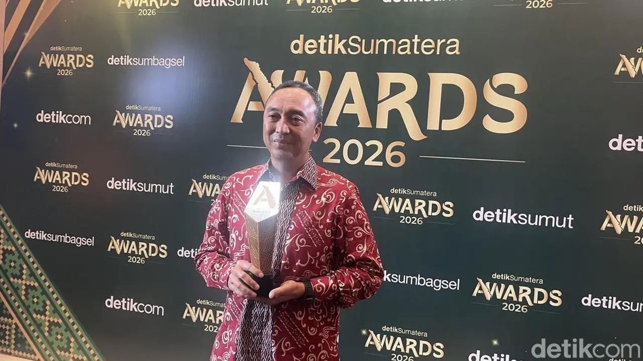 Kapolda Sumsel Raih Penghargaan Ketahanan Energi dari detikSumatera Awards