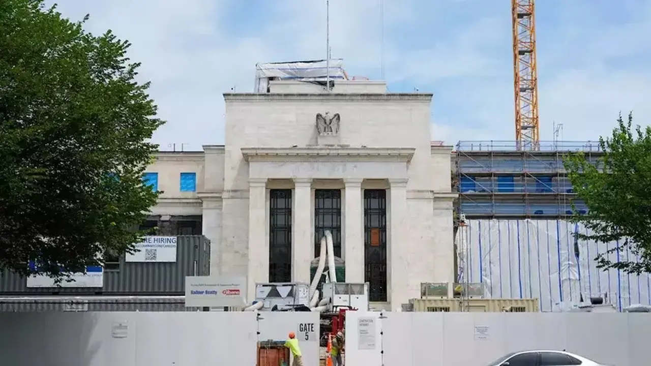Ketua The Fed: Kenaikan Suku Bunga Berlanjut Jika Inflasi Tak Terkendali