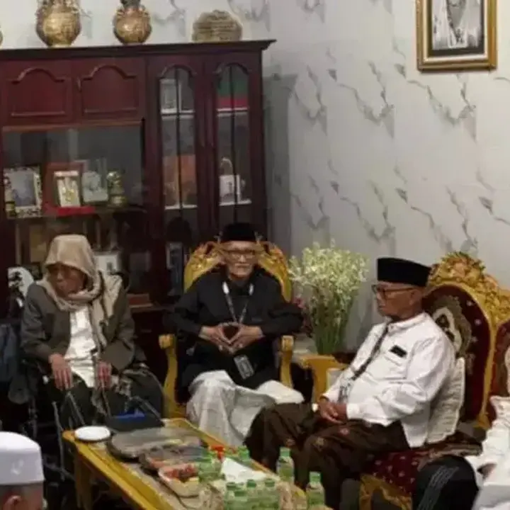 KH Abdul Hakim “Gus Kikin” Pimpin PBNU Periode 2026-2031, KH Miftachul Akhyar Kembali Dipercaya Sebagai Rais Aam