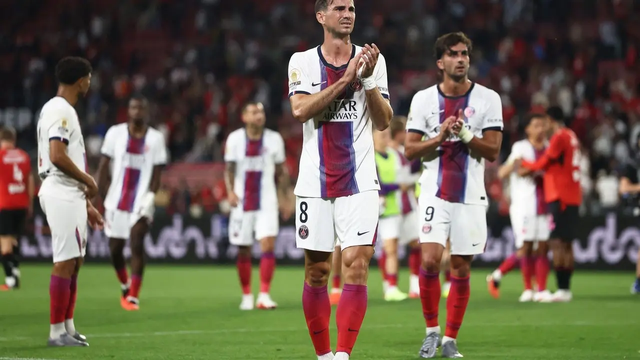 Kinerja Awal Musim PSG: Imbang Dua Kali, Luis Enrique Ungkap Masalah Fisik
