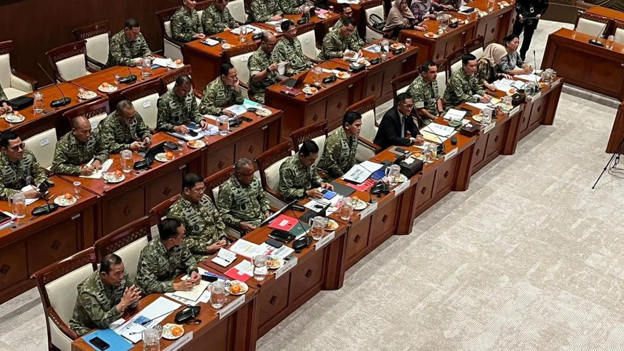 KRI Ki Hajar Dewantara Dilelang, Kemhan Jelaskan Alasannya