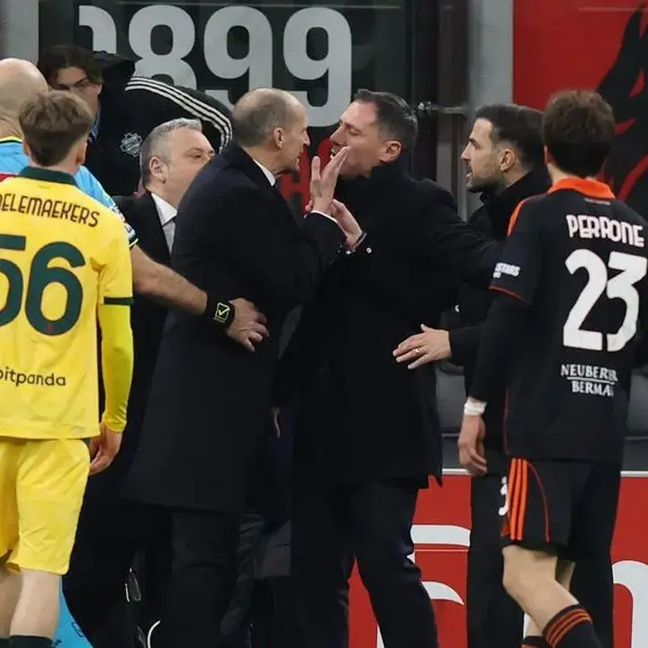 Napoli Jamu Como: Allegri Klaim Tak Ada Perseteruan Pribadi dengan Fabregas