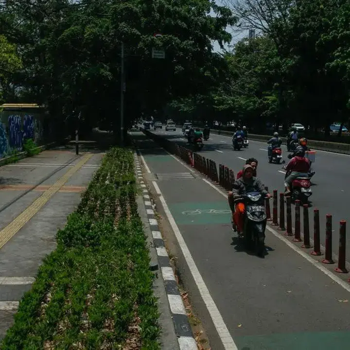 Nasib Jalur Sepeda DKI Jakarta Masih Dievaluasi, Penertiban Pengguna Motor Digencarkan