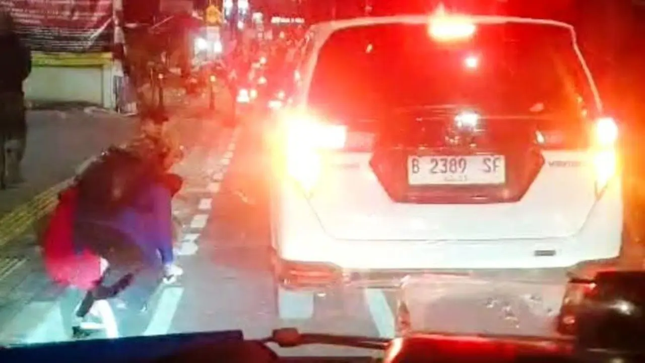 Polisi Cari 'Pak Haji Gocap' Penyebab Pengemis Membludak di Trotoar Jaksel