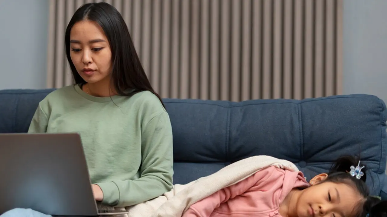 Psikolog Jelaskan Konsep "Good Enough Mom" untuk Atasi Kelelahan Ibu