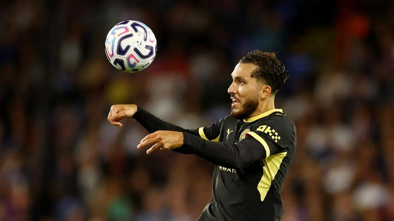 Rayan Cherki Cetak Brace, Manchester City Libas Crystal Palace 4-1