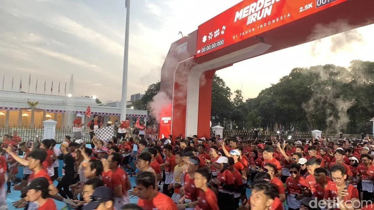 Ribuan Pelari Meriahkan Merdeka Run 2026 di Depan Istana Merdeka