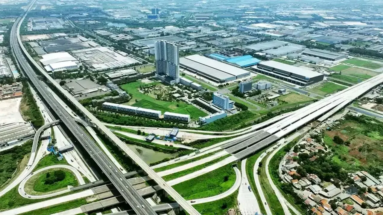 SolidBlue dan Xenith IG Bersinergi Tingkatkan Infrastruktur Digital Kawasan Industri