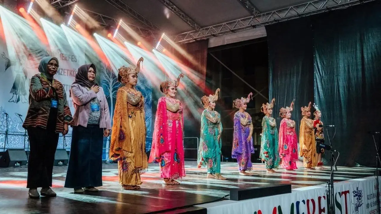 Studio Seni Indonesia Bawa Budaya Sunda ke Festival di Hungaria