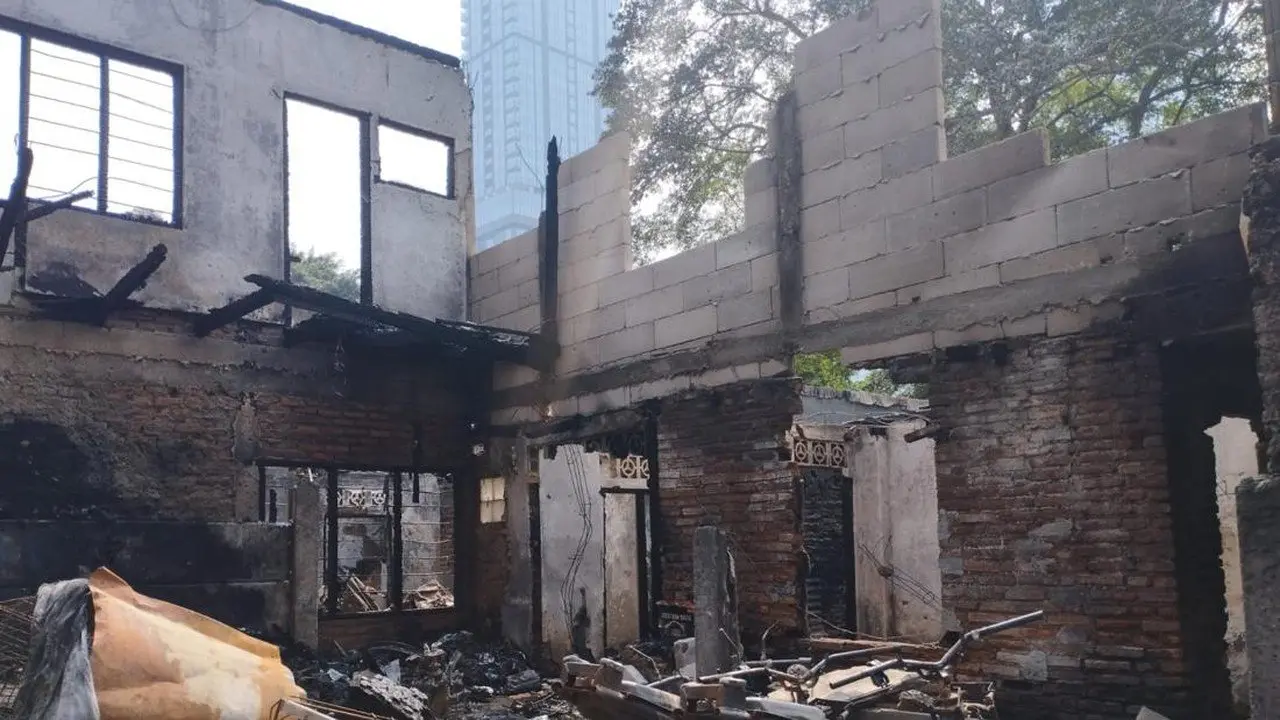 Tiga Rumah di Kebon Melati Jakarta Pusat Ludes Terbakar
