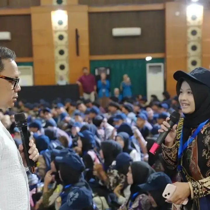 Wamendagri Ajak Pemuda Indonesia Unggul di Era Digital Melalui Kompetensi dan Jaringan