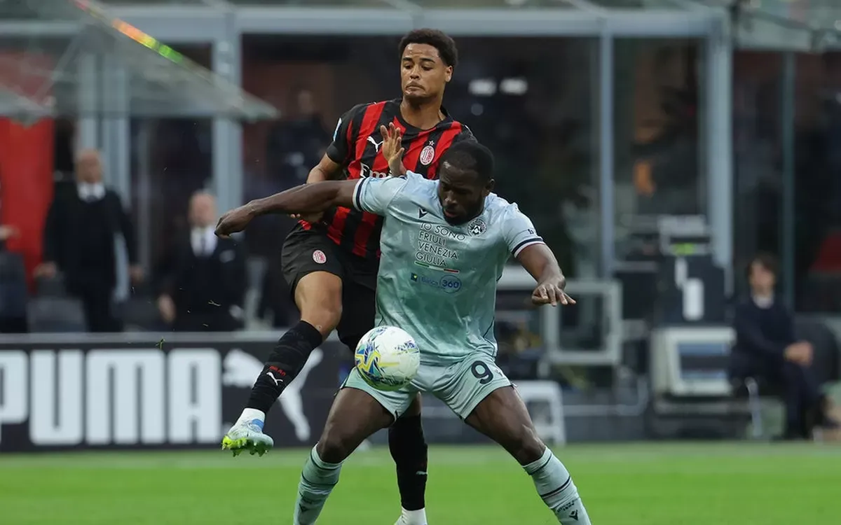 Bangkit dari Kekalahan Eropa, AC Milan Panaskan Persaingan Klasemen Udinese vs AC Milan