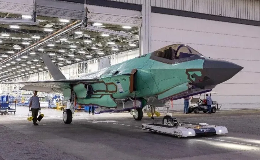 Dinamika Global: Dari Kepindahan Atlet AFL Rowan Marshall hingga Misteri Jet Tempur F-35
