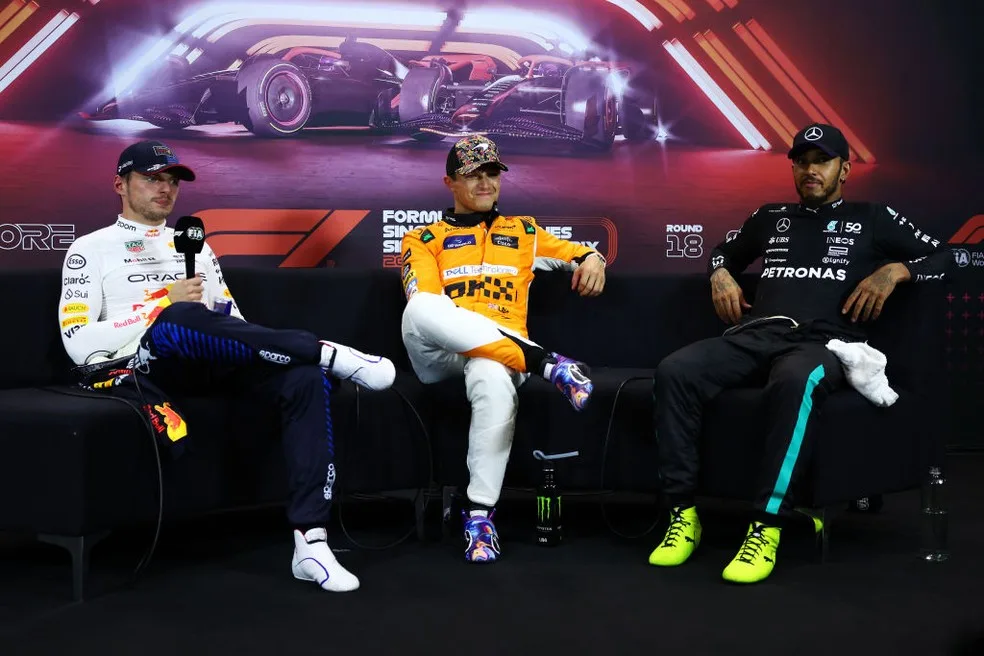 Drama GP Singapura: Max Verstappen Kembali Berjaya, Lewis Hamilton Terpuruk