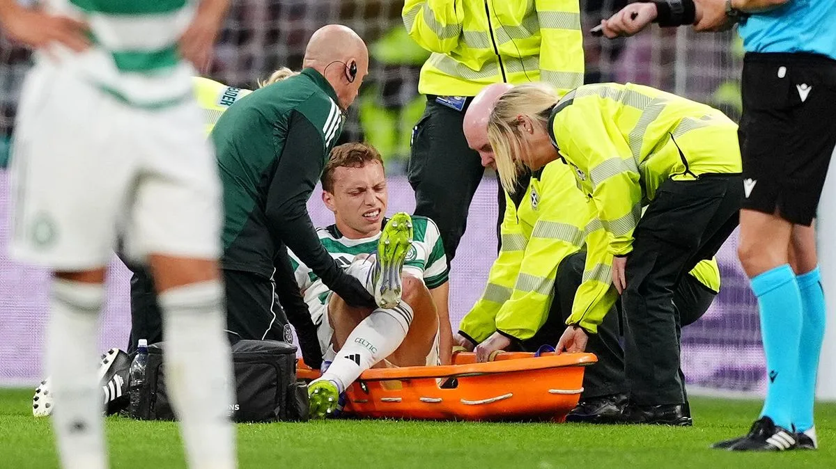 Drama Kemenangan Celtic di Easter Road: Gol Penentu Duran dan Cedera Alistair Johnston