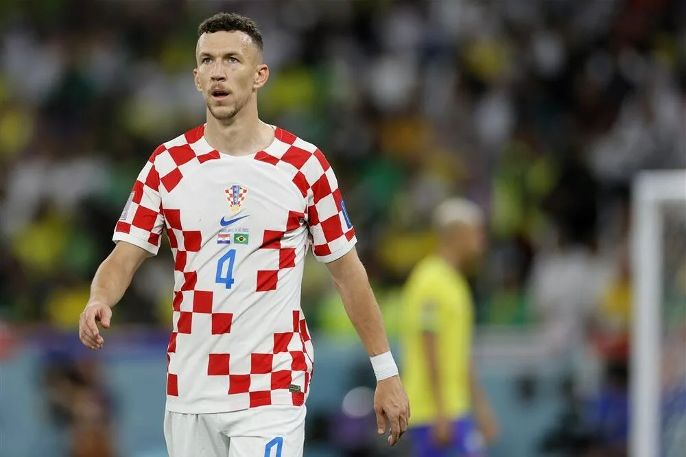 Drama Poljud: Ivan Perišić Jadi Sorotan Dunia, Dari Aksi LeBron James Hingga Kontroversi Kartu Merah