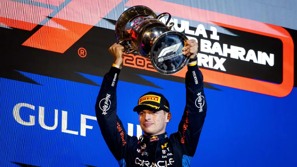 Drama Software Bug di Sepang: Max Verstappen Berjaya di GP Bahrain yang Penuh Kekacauan