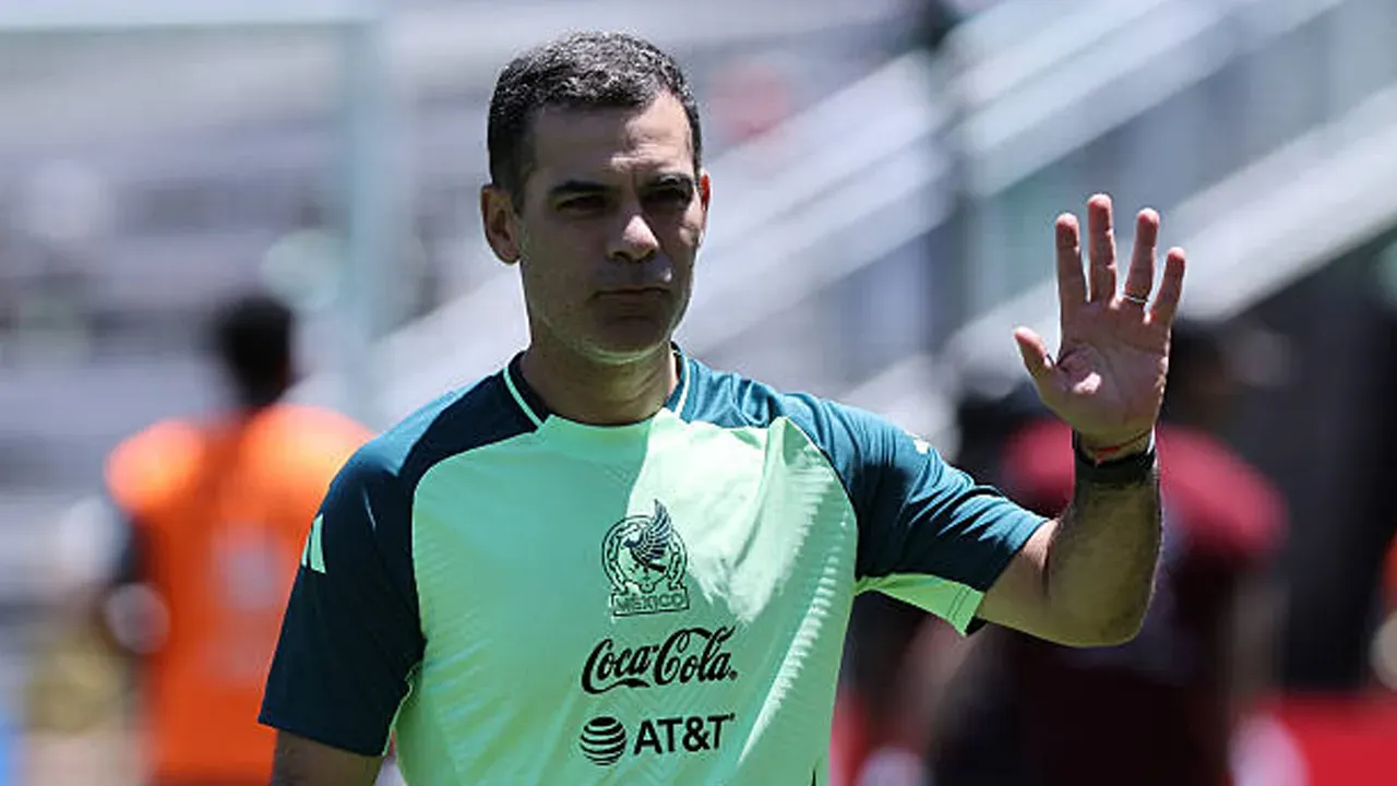 Krisis Kepercayaan di Timnas: Awal Karier Rafael Marquez yang Penuh Gejolak