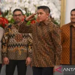 Survei Matriks: Teddy paling populer, Amran menteri terbaik di kabinet [titlebase]